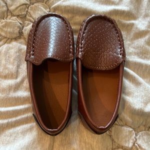 Baby boy loafers size 6.5 toddler